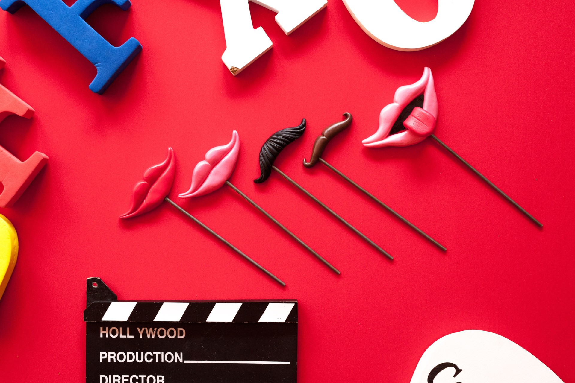 Disguise Props for a Photobooth